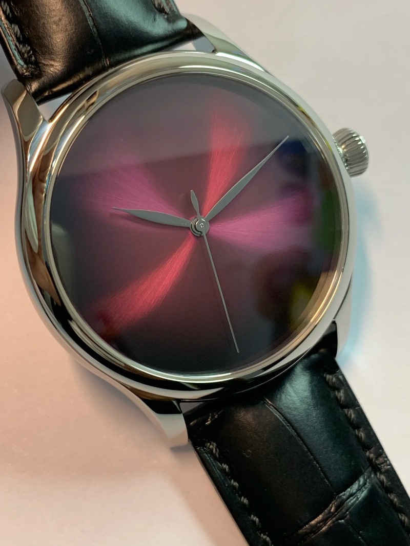 Безмолвный механизм Wordless B – обзор и цена Jewellery Watch